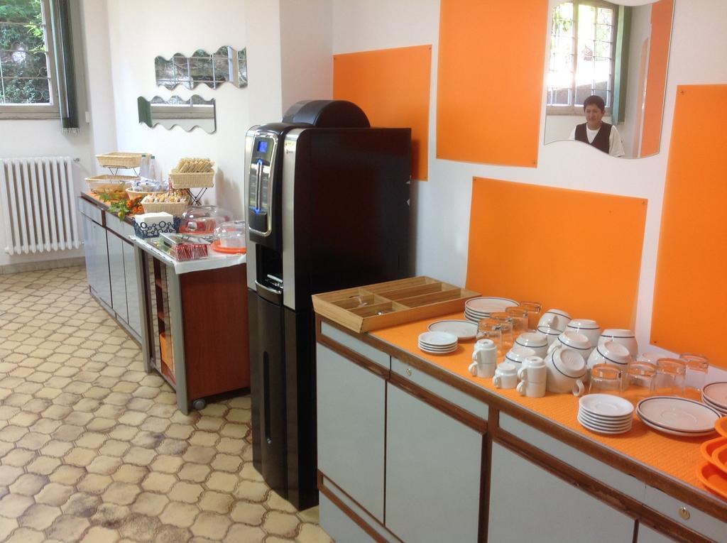 Casa Per Ferie Cardinal G. Guarino Bed & Breakfast Рим Екстериор снимка