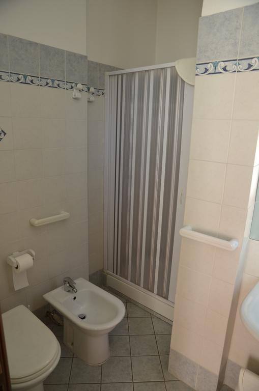 Casa Per Ferie Cardinal G. Guarino Bed & Breakfast Рим Стая снимка