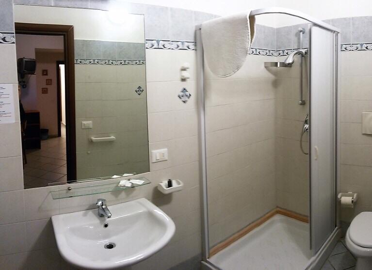 Casa Per Ferie Cardinal G. Guarino Bed & Breakfast Рим Екстериор снимка